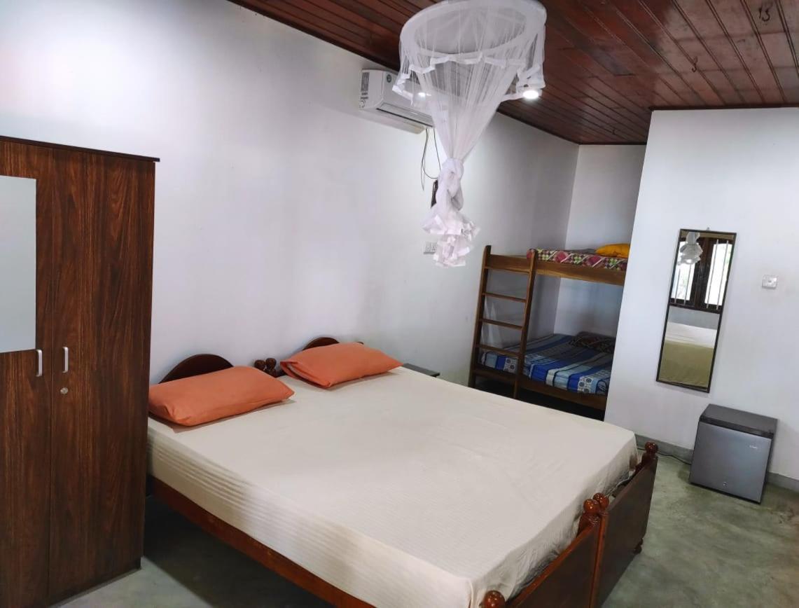 Blue Corals Beach Bungalow Matara Kültér fotó