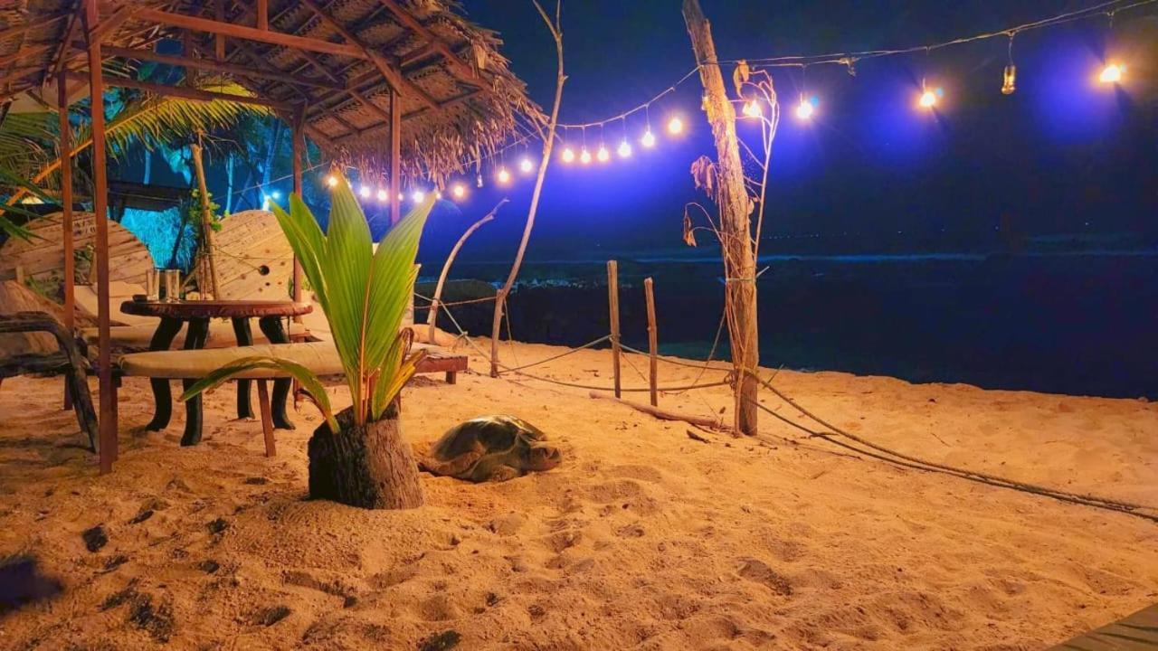 Blue Corals Beach Bungalow Matara Kültér fotó